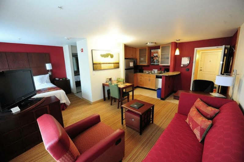 Residence Inn Lexington Keeneland/Airport Екстер'єр фото